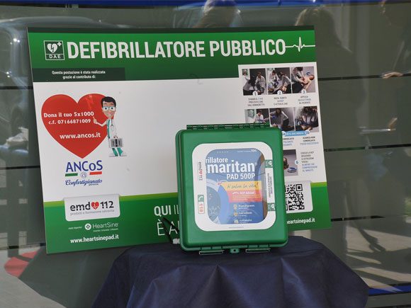 defibrillatore donato