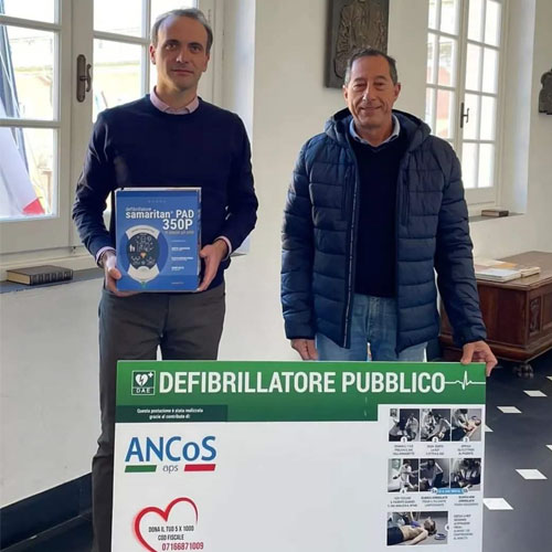 ANCoS La Spezia e Confartigianato Imprese La Spezia donano un defibrillatore al comune di Levanto