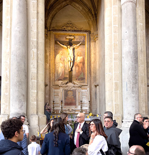 crocifisso-chiesa-san-lorenzo-maggiore-ancos-confartigianato