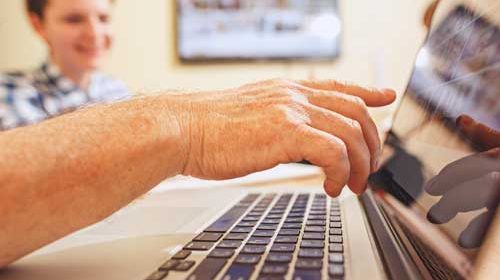 Progetto contro il Digital Gap con Ancos Aps Foggia