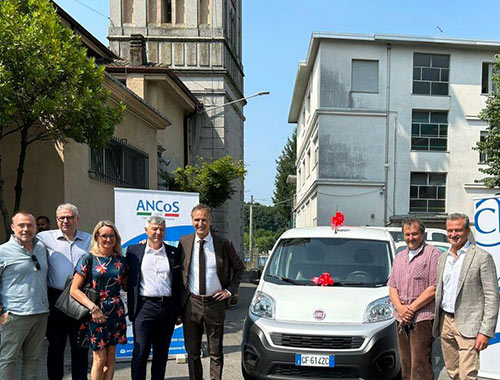 fiat fiorino donato a don giusto della valle da ancos aps como