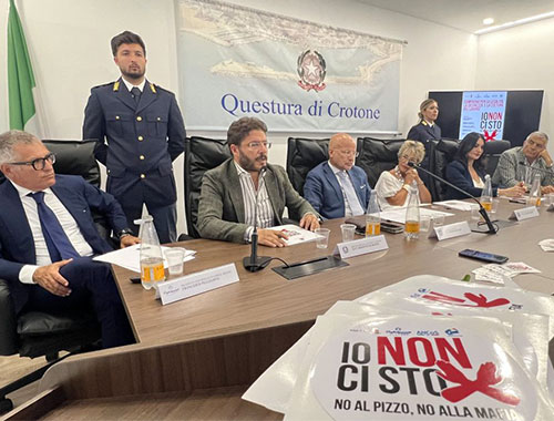 Io non ci sto crotone contro racket e mafia