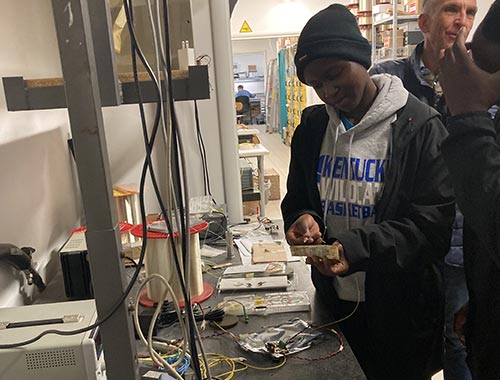 manifattura digitale laboratorio uganda