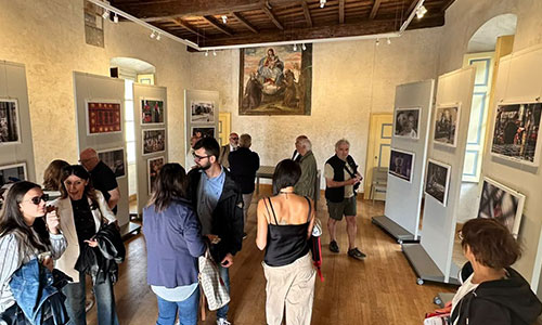 mostra sguardi e scatti