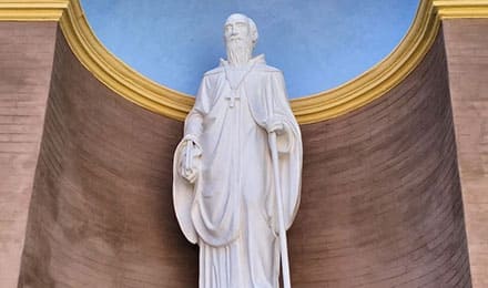 Statua san benedetto da Norcia