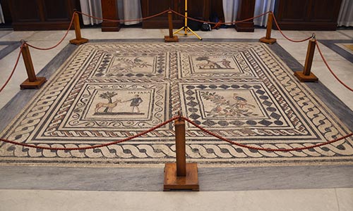 prima del restauro mosaico romano palazzetto mattei