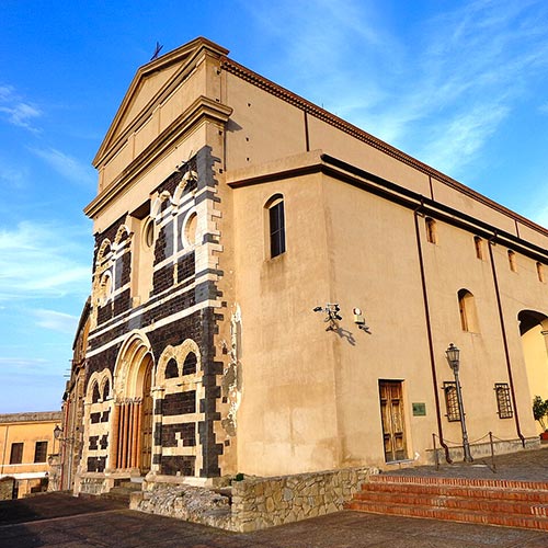 tela santissima trinità diocesi di patti