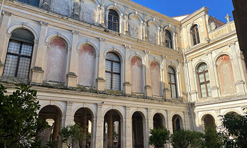 Villa Pisani cortile